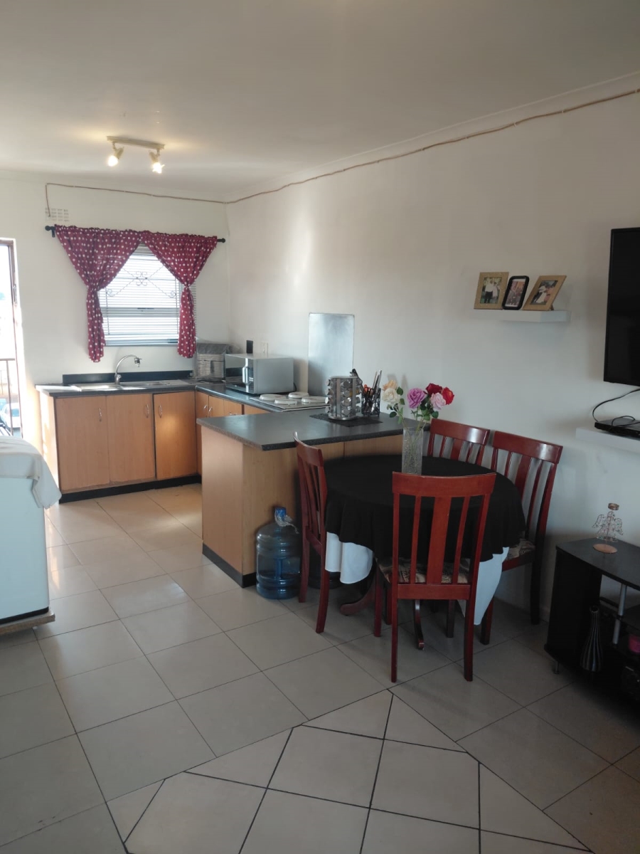 2 Bedroom Property for Sale in Paarl East Western Cape